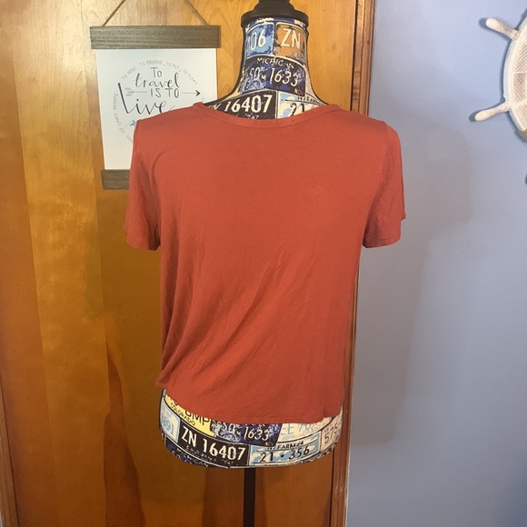 Olivia Rae Tied Side Top Large - Picture 5 of 5